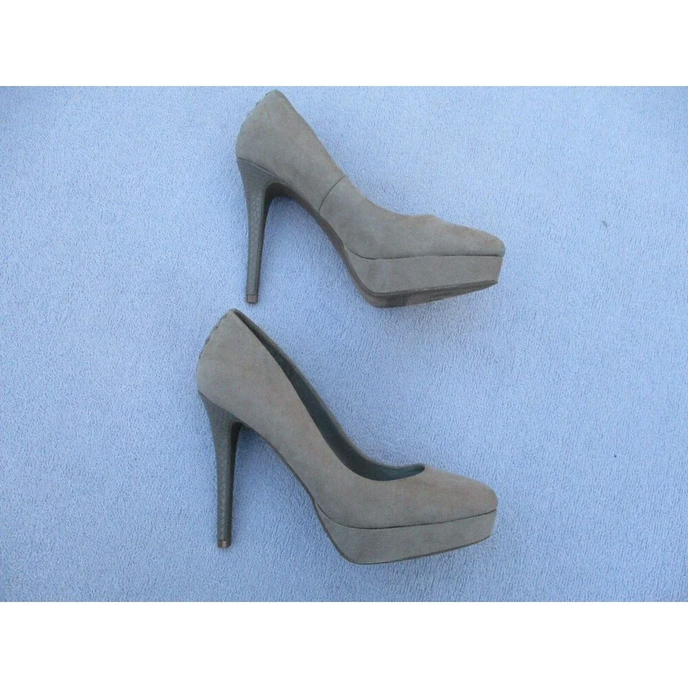 Jennifer Lopez Lucille Platform Pumps Women's 7.5M Grey Faux Suede Stiletto Heel